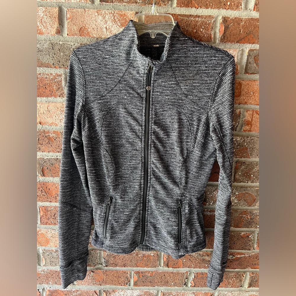 Lululemon Forme Jacket Il Textured in Black / Deep Coal -Size 6